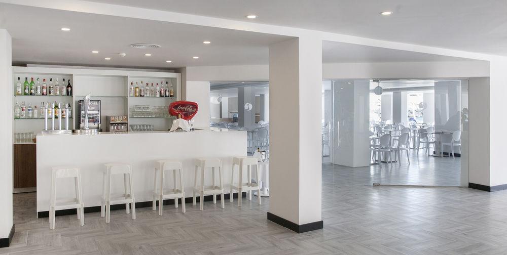 Globales Don Pedro - Adults Only Hotel Cala de Sant Vicenc Buitenkant foto